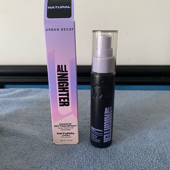 Milani Make It Last Setting Spray - Transparent - Picture 2 of 5